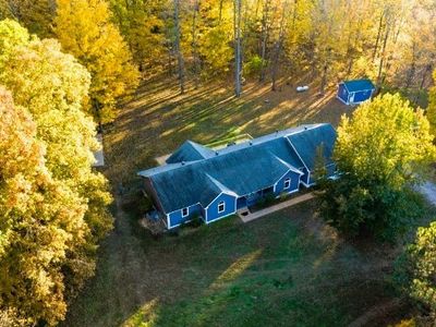 936 Promise Land Rd, Charlotte, TN, 37036