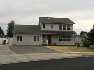 1066 NE Gladys Dr, Hermiston, OR 97838
