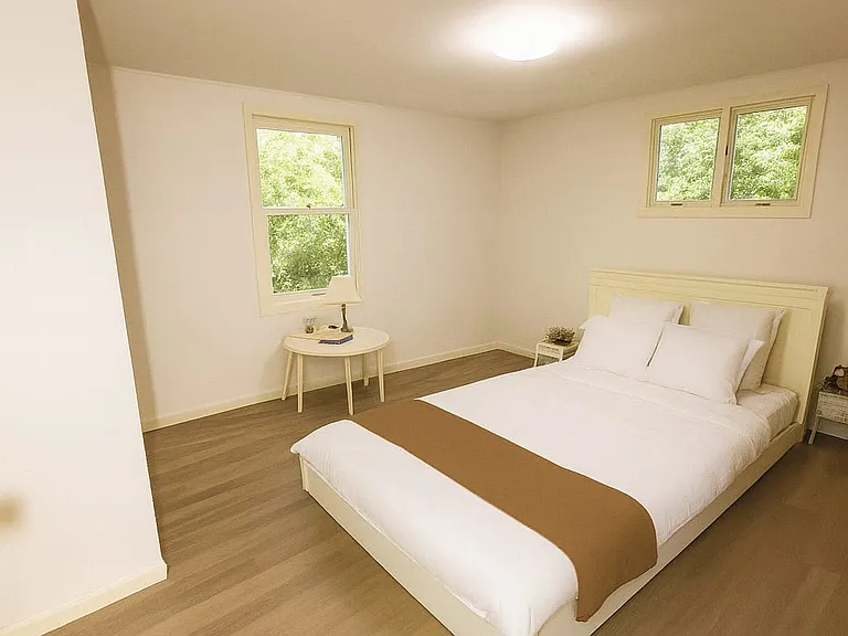 208 McCully St — Photo 12