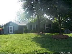 1st image of 562 Burrington Ct
