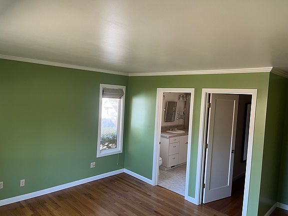 4th image of 936 6th Ave