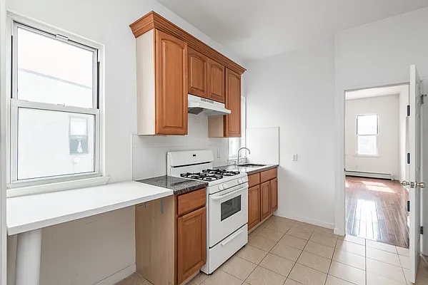 Rented by Nest Seekers International | media 10