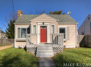 951 Graceland St NE, Grand Rapids, MI 49505