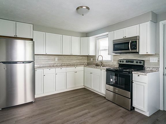 4th image of 139 Guam Ave
