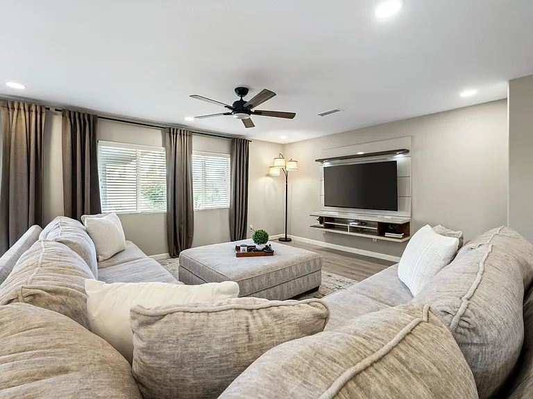 84131 Azzura Way — Photo 4