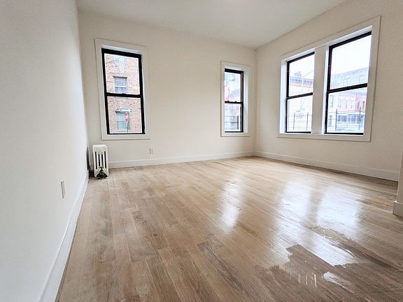 2nd image of 220 E 23rd St #1D