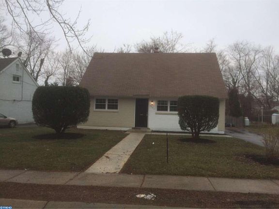 2nd image of 1105 E Willow Run Dr