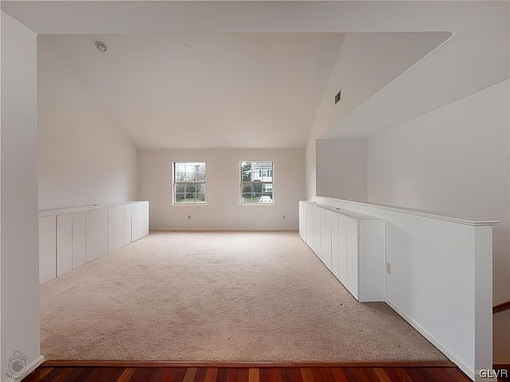 5th image of 1709 Briarwood Dr