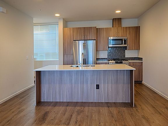 5th image of 8025 15th Ave NW