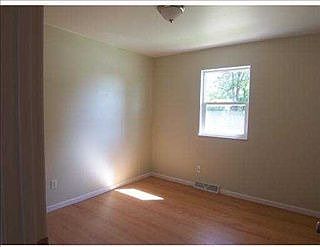 4th image of 805 Liberty Dr