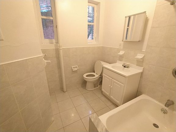 3rd image of 24 Joralemon St #D11