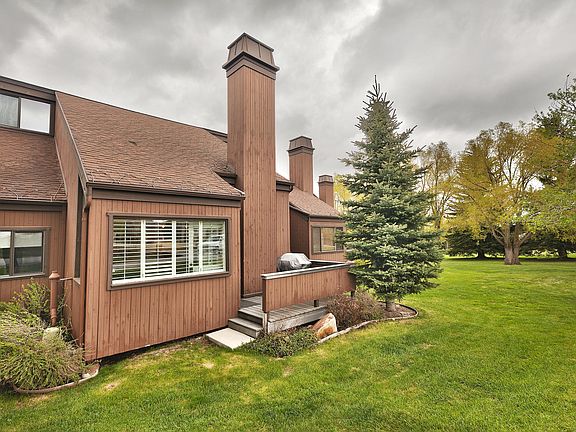 3rd image of 1420 Three Kings Dr