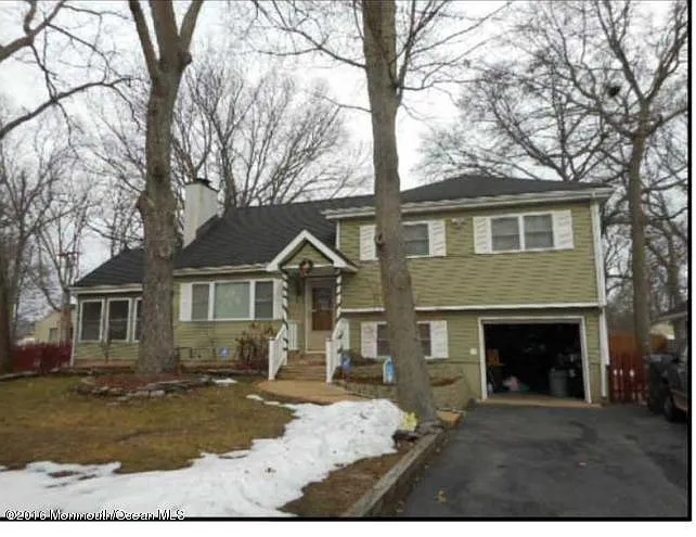 88 Taylor Blvd photo 1