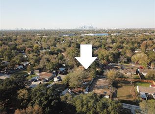 5839 Southmund St, Houston, TX 77033
