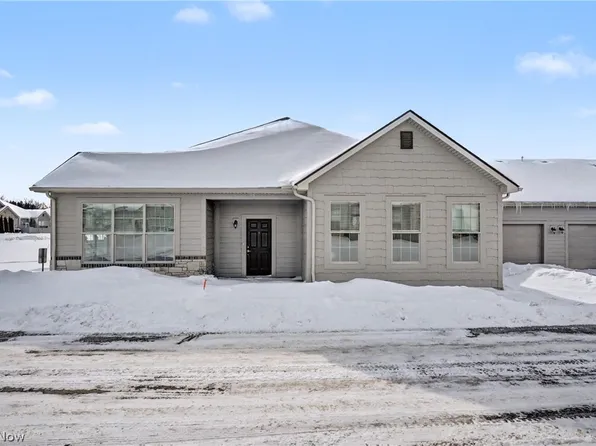 9264 Sharrott Rd #1001, Youngstown, OH 44514