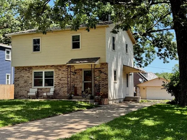 1541 42nd St, Des Moines, IA 50311