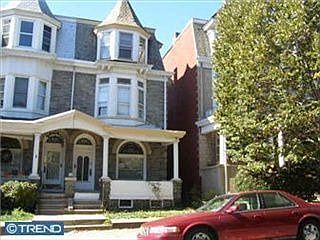 2nd image of 932 N Front St