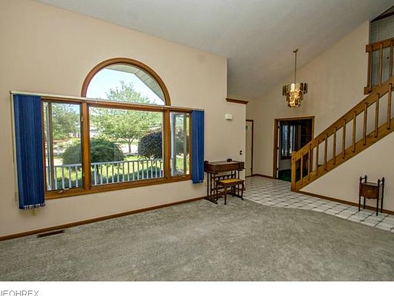 2nd image of 10315 Versailles Dr