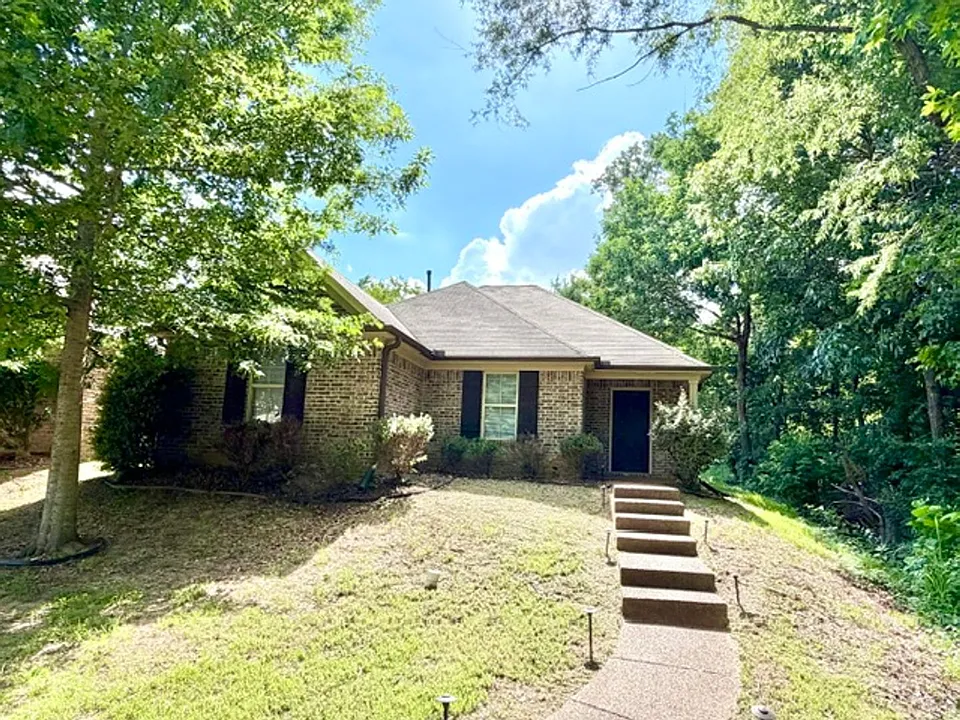1039 Crayton Ridge Dr