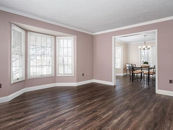 5th image of 408 Lundy Ct