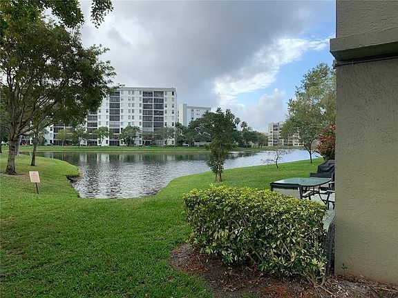 2nd image of 2228 N Cypress Bend Drive #101