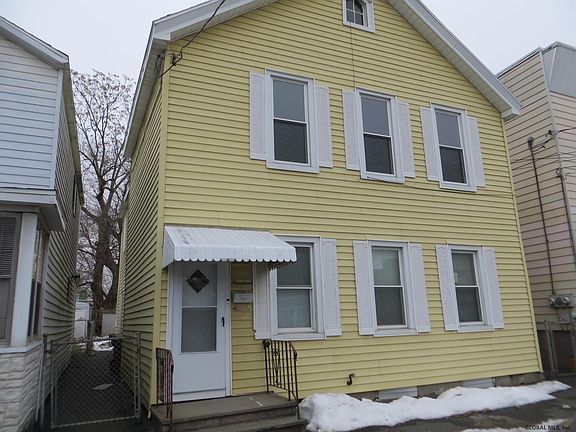 2nd image of 19 James St