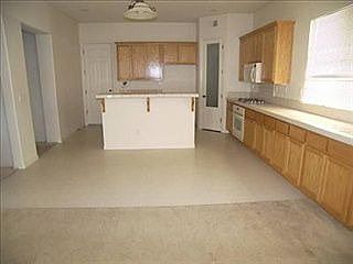 4th image of 3570 Valley Oak Dr