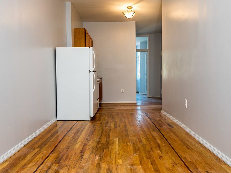 2nd image of 93 Knickerbocker Ave #3G