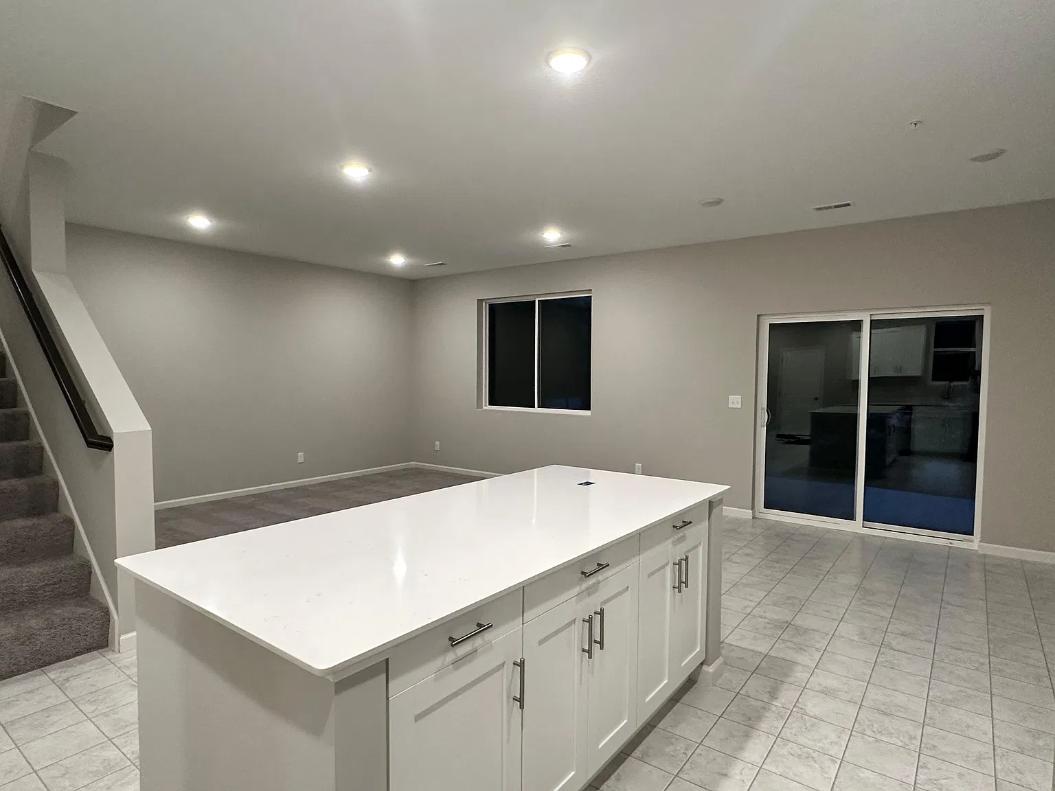 3 bed, 1700 sqft, $2,400 — Photo 4
