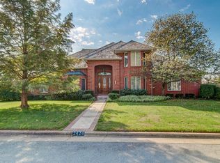 2424 E Raynell St, Springfield, MO 65804