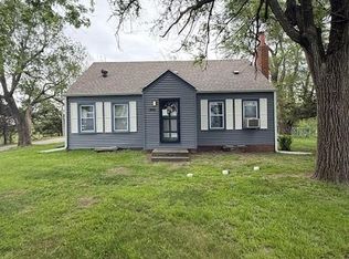 9845 State Route C, Savannah, MO 64485