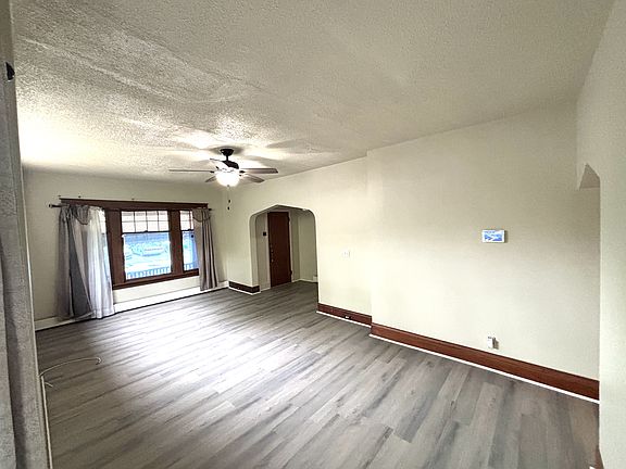 4th image of 1811 Weston Ave #1