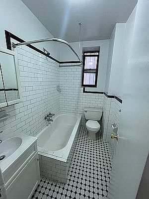 2nd image of 2180 Holland Ave APT 3A