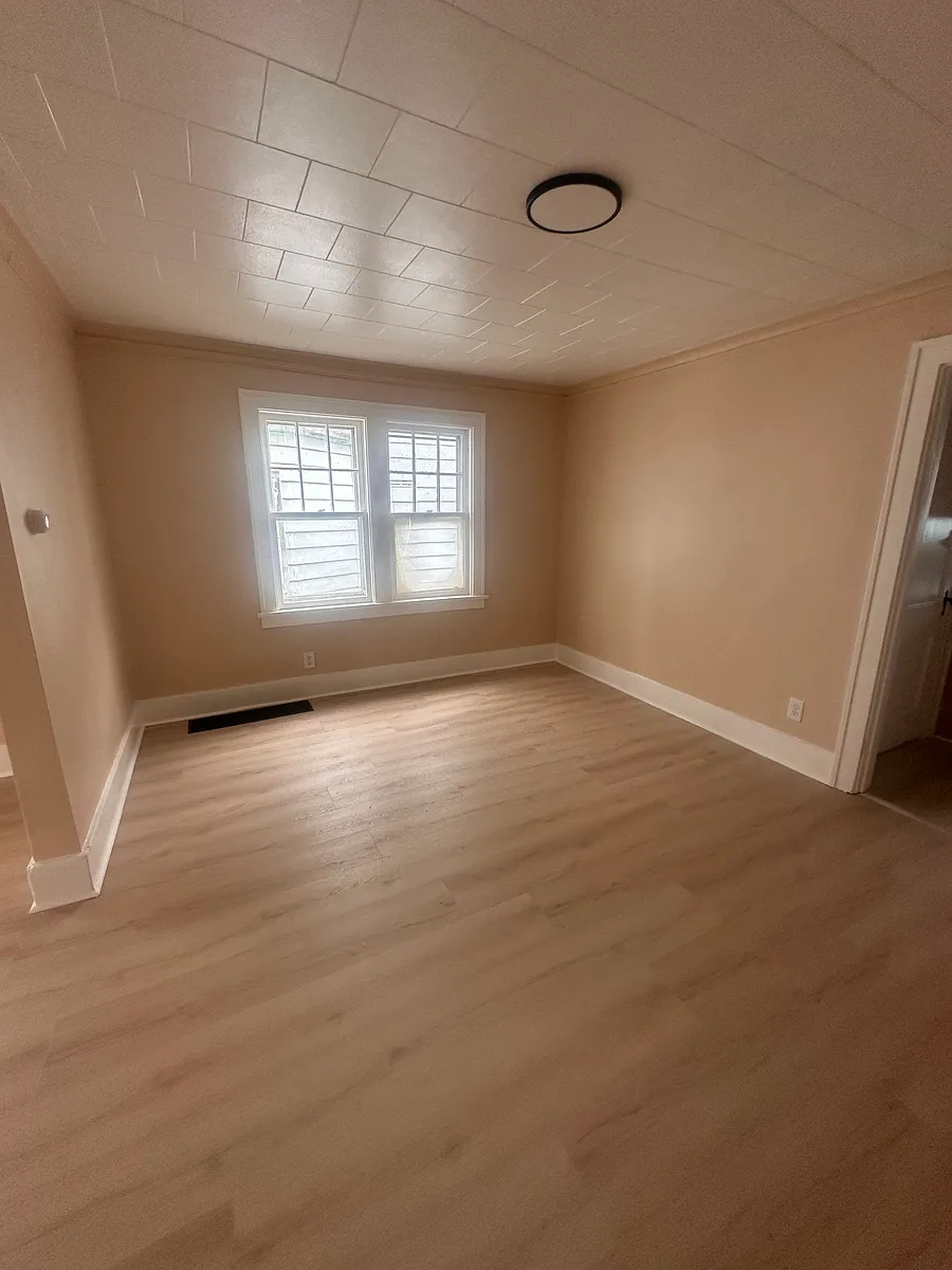 Building Photo - 180-182 Lincoln Ave #180