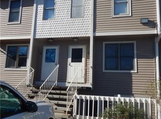3399 Post Rd APT 12, Warwick, RI 02886