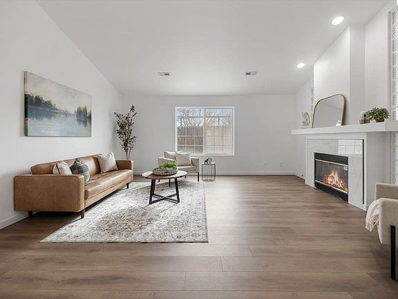 5th image of 5401 Holly Way