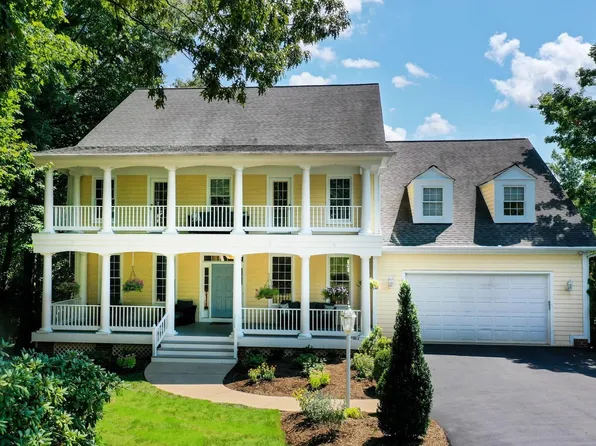 3541 Devon Pnes, Keswick, VA 22947