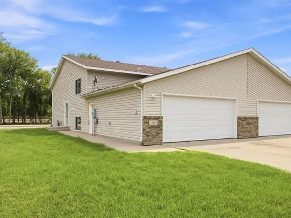 1669 6th St W, West Fargo, ND 58078