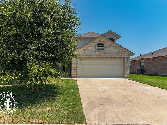 3rd image of 4809 Golden Gate Dr