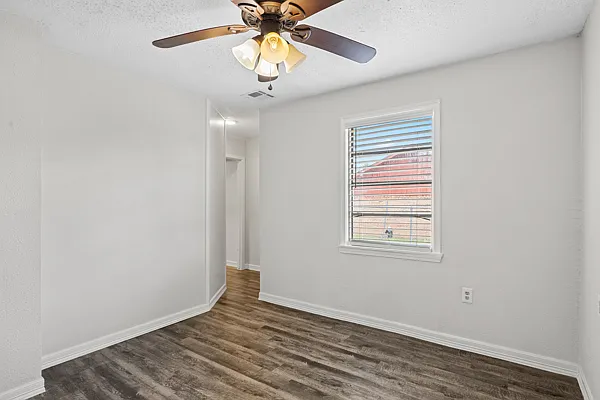 7818 James Dr — Photo 19