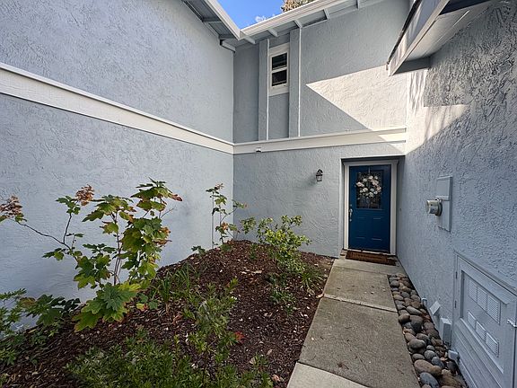 5th image of 91 Fountainhead Ct