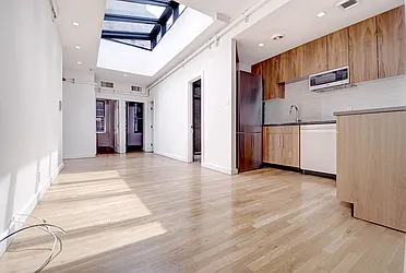 Rented by Urbane Brokerage