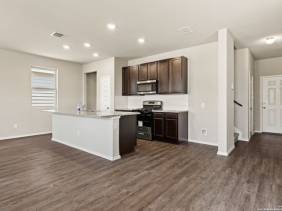 3rd image of 5115 Sandstone Way