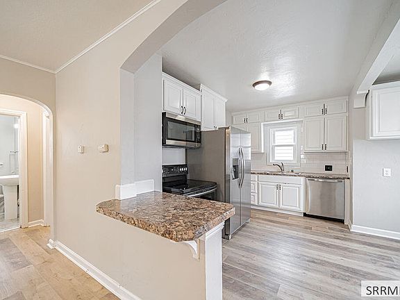 4th image of 465 3rd St