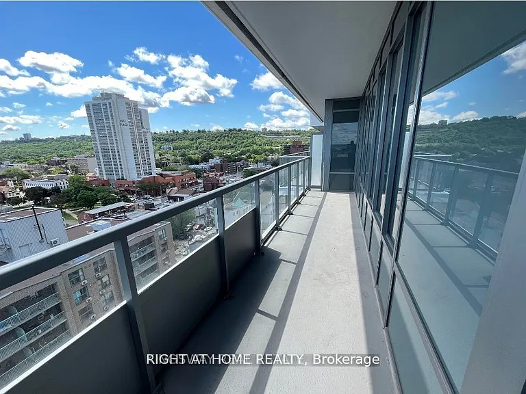 212 King William St E #1303 — Photo 3
