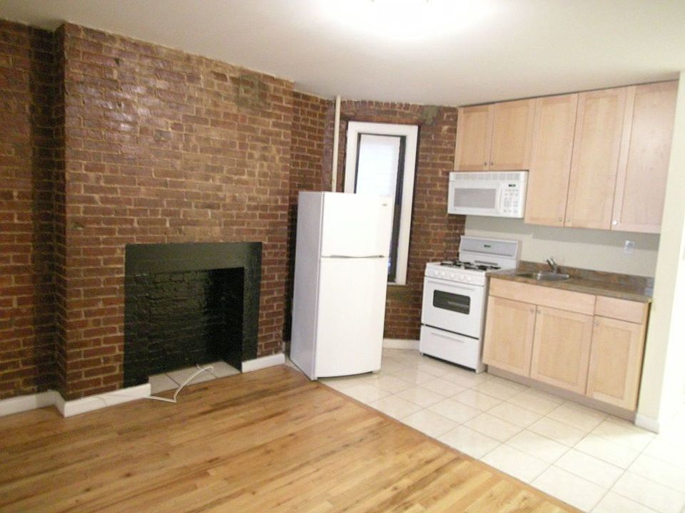 1st image of 712 9th Ave APT 4D