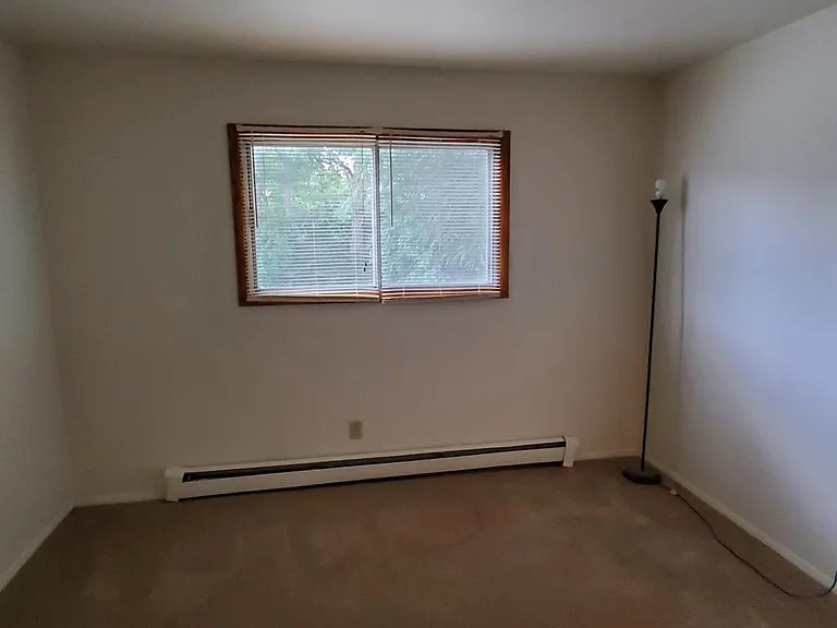 9520 W Fond Du Lac Ave — Photo 11