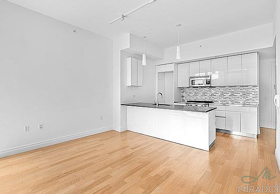 4th image of 554 54th St #24P