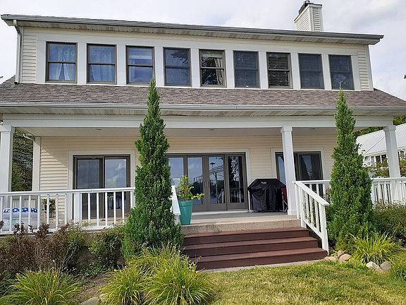 3rd image of 13122 Latourette Dr