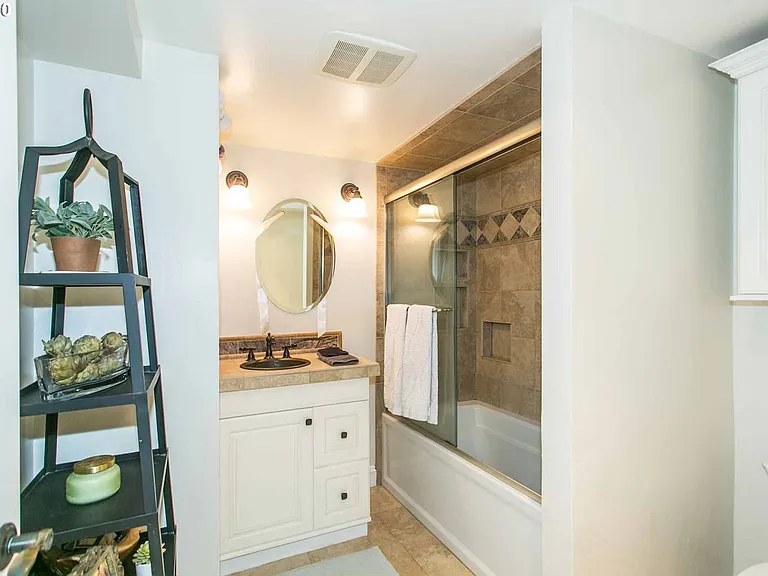 5106 SW Illinois St — Photo 17